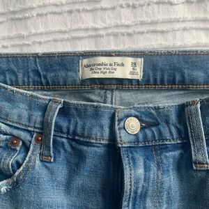 Abercrombie crop wide leg ultra high rise size 28!
